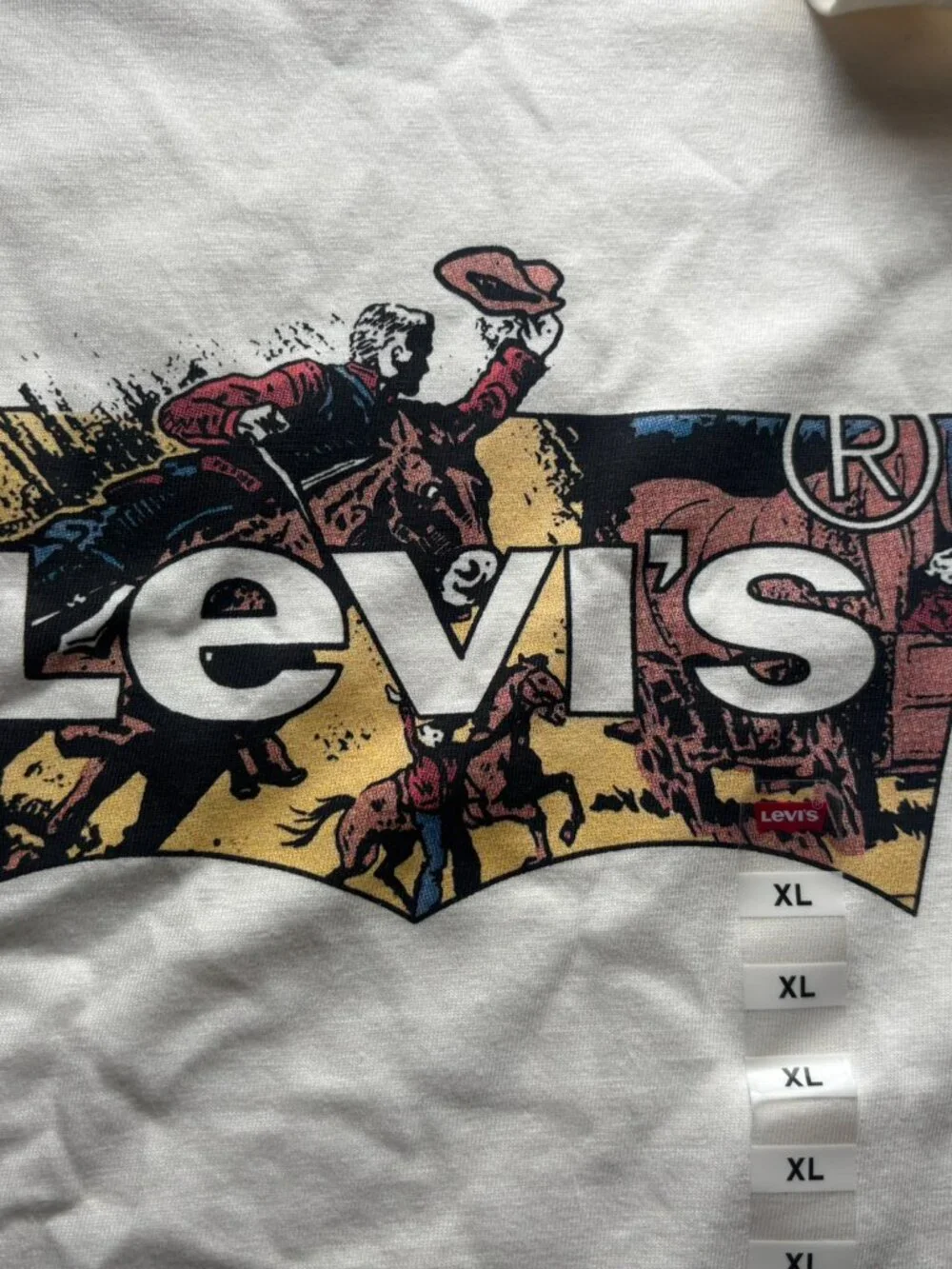 NEW Levi's Men's Batwing Western Comic Short Sleeve Off-White XL T-Shirt